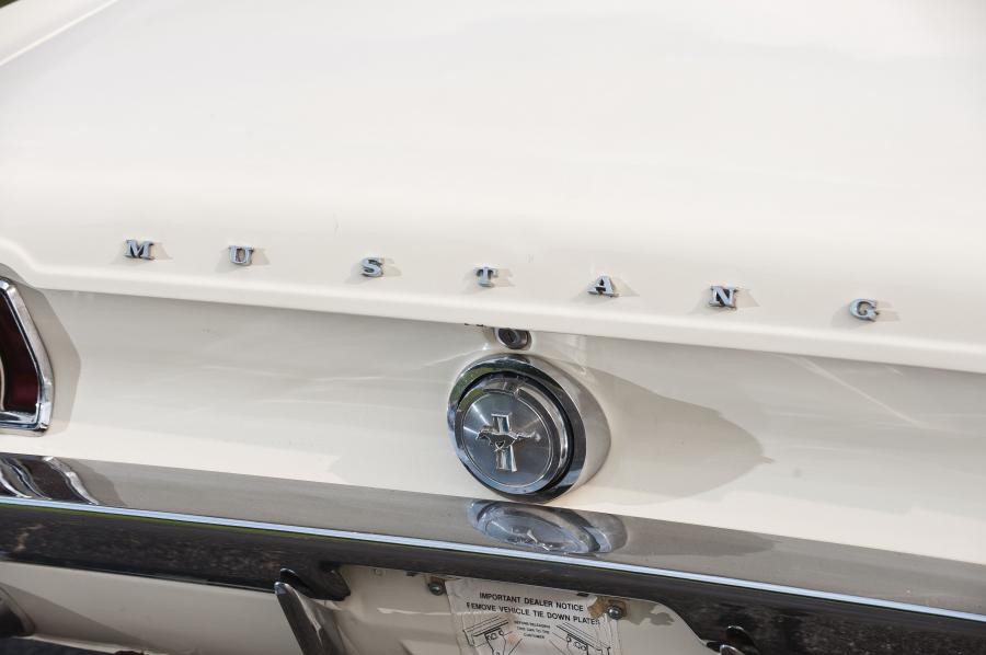 Детали экстерьера Ford Mustang Convertible 1967 года  (фото 24 из 44)